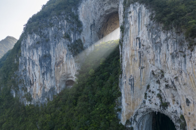 贵州紫云县格凸河景区的天神光