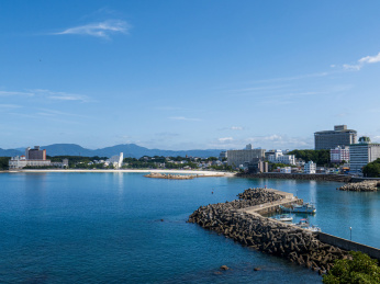 日本关西城市白滨海岸风光