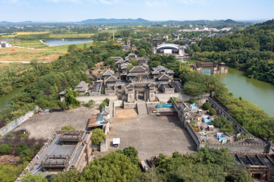 航拍湖北赤壁市三国赤壁古战场景区
