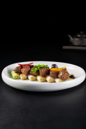 京葱黑蒜牛肉粒