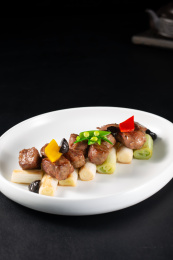 京葱黑蒜牛肉粒