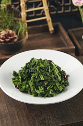 凉拌野生蕨菜（猫爪菜）