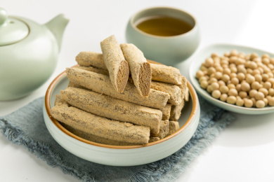 天津传统小吃豆根糖黄豆糖特写