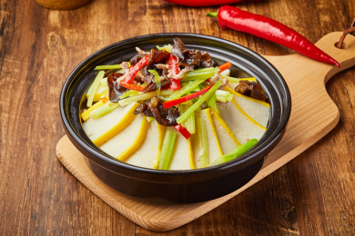 木耳肉鱼糕煲