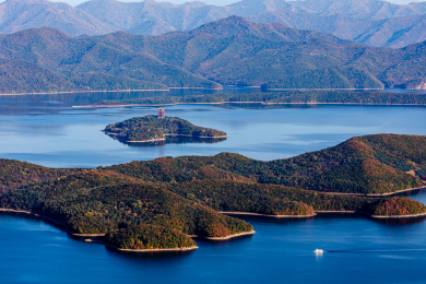 中国辽宁本溪桓仁水库风光