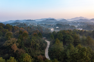 航拍湖南长沙泉水冲森林公园日出和乡村景观