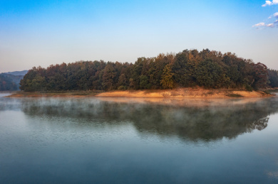 航拍湖南长沙泉水冲森林公园日出和乡村景观