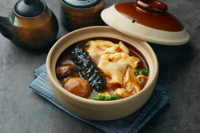 鸭掌鱼翅鲍汁捞饭