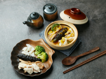 鲍鱼海螺肉海参金汤捞饭