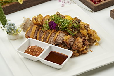 蘸汁香炸牛肋脱骨肉