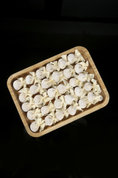深底上的小金鱼馄饨