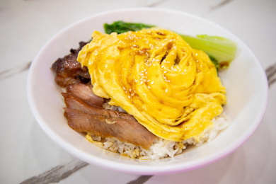 一碗叉烧滑蛋饭