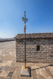 中国山西省大同市古城墙长矛兵器物