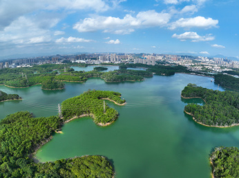 广东省深圳市龙华大浪市民公园茜坑水库航拍