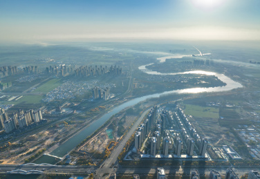 航拍深秋河南禹州颍河东区城市段