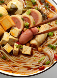 麻辣火锅丸子五谷米粉