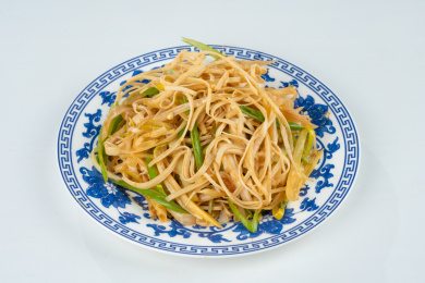  葱拌豆腐丝 