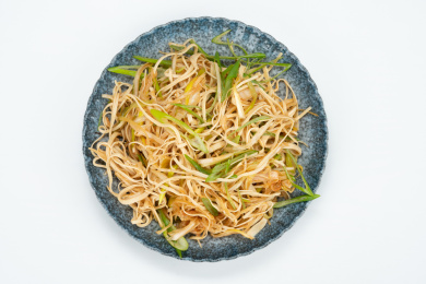  葱拌豆腐丝 