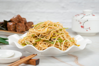 葱拌豆腐丝 