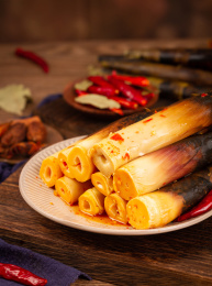 美味小吃香辣手剥笋