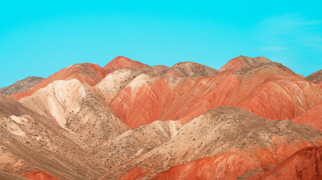 中国新疆昌吉市S101省道百里丹霞风光