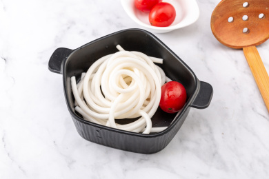 土豆粉火锅菜品