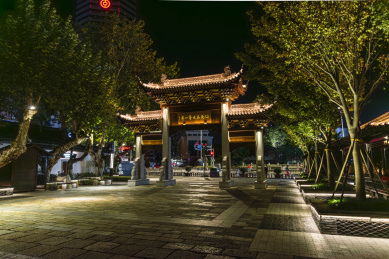 古镇老街夜景，江苏常州青果巷