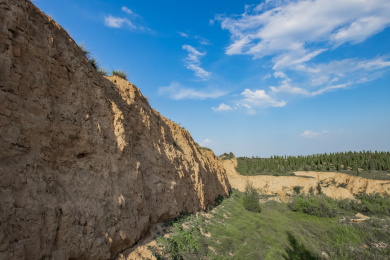 中国山西省大同市新荣区明代夯土长城建筑