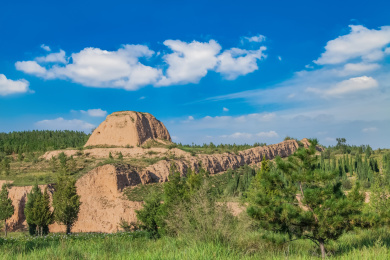 中国山西省大同市新荣区明代夯土长城建筑