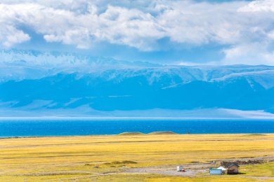 中国新疆维吾尔自治区博乐市赛里木湖风光