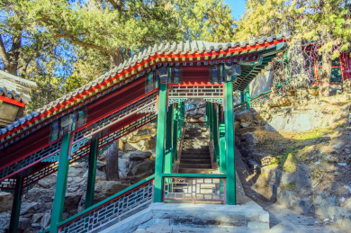 中国古典园林建筑彩绘游廊