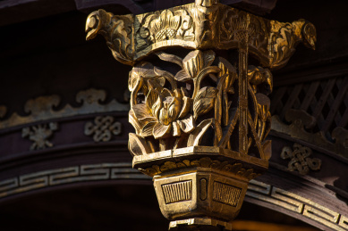 中国古建筑中的漆金贴金装饰构件