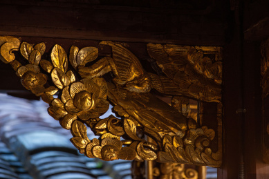 中国古建筑中的漆金贴金装饰构件