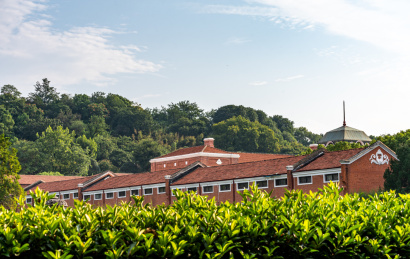 蓝天白云下的湖北武汉鄂军都督府红楼建筑