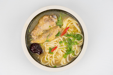 鸡汤细面 