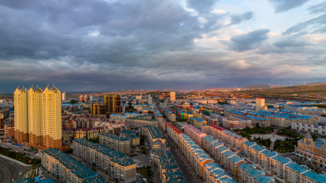 中国内蒙古呼伦贝尔市满洲里城市日落景观