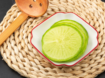 白萝卜片食材特写