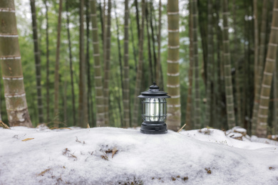 冰雪上的一盏明灯