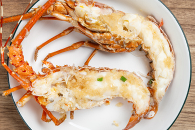 新鲜开边龙虾