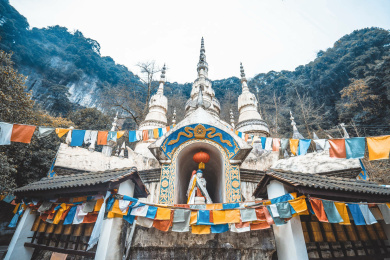 四川崇州白岩寺自然风光
