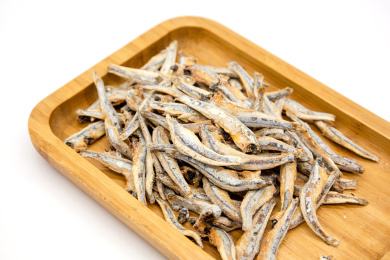 白色背景干货小金线鱼干