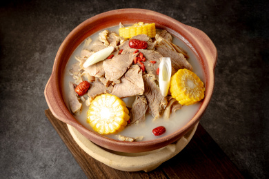清汤砂锅羊肉煲