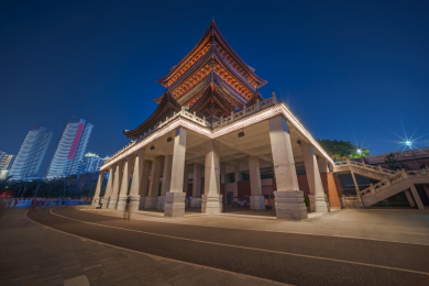 南宁民生广场畅游阁中式传统建筑夜景灯光