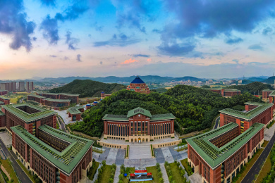 中国华南广东省深圳市中山大学深圳校区风光