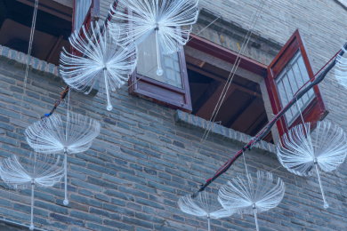 南宁三街两巷中式传统民房民居与蒲公英挂饰