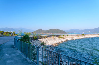 中国香港大埔大美督船湾淡水湖水坝海景风光