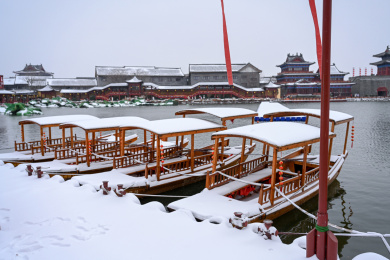 龙舟龙船雪景开封清明上河园