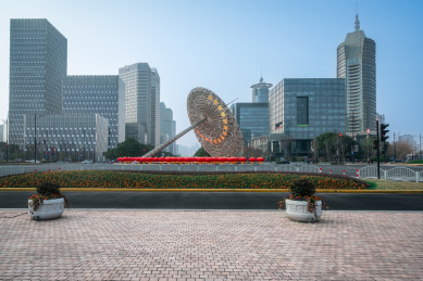 上海城市雕塑日晷和地面