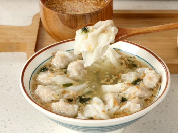 馄饨蒜头油紫菜小馄饨潮汕风味