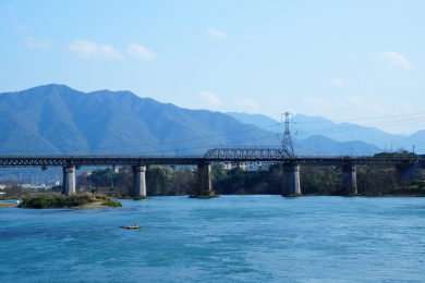 东江水上铁道
